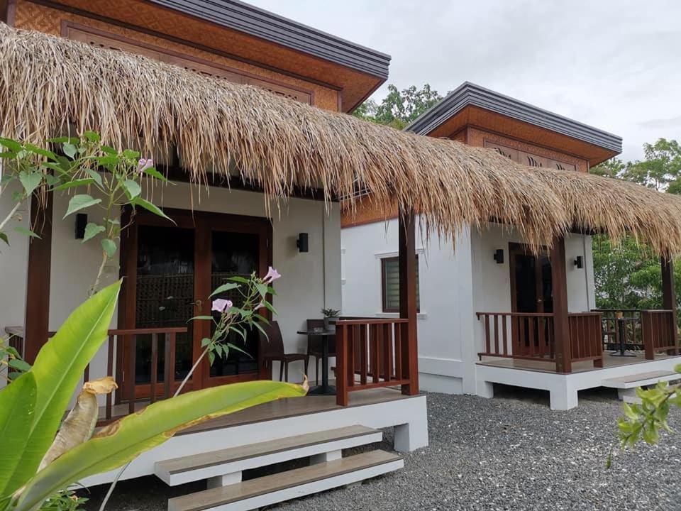Alona Vikings Lodge 1 팡라오 외부 사진